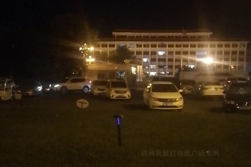 河北滄州黃驊市(shì)政廣場公園使用戶外滅蚊燈案例 河北滄州黃驊市政廣場公園使用戶外(wài)滅蚊燈案(àn)例(lì)
