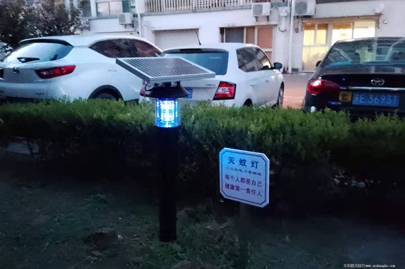 蘇州同（tóng）裏小區太陽能滅蚊（wén）燈安裝實（shí）拍案例
