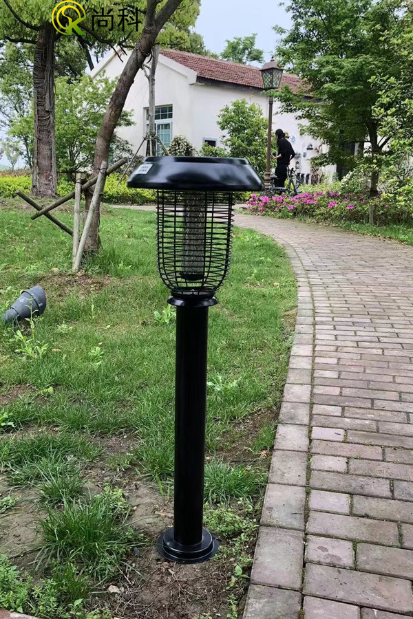 公園太陽能戶外滅蚊燈圖片 公園太陽能戶外滅蚊燈圖(tú)片