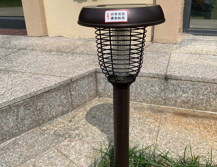 倉庫（kù）滅蚊燈（dēng）是（shì）裝在（zài）門外還是門內